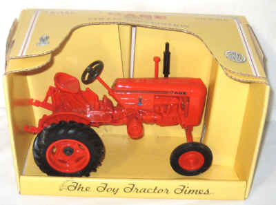 dec 3 farm toys 2 013.jpg (246196 bytes)