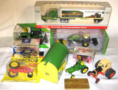 june farm toys 11 120.jpg (542111 bytes)