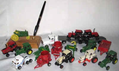 june farm toys 11 125.jpg (363257 bytes)